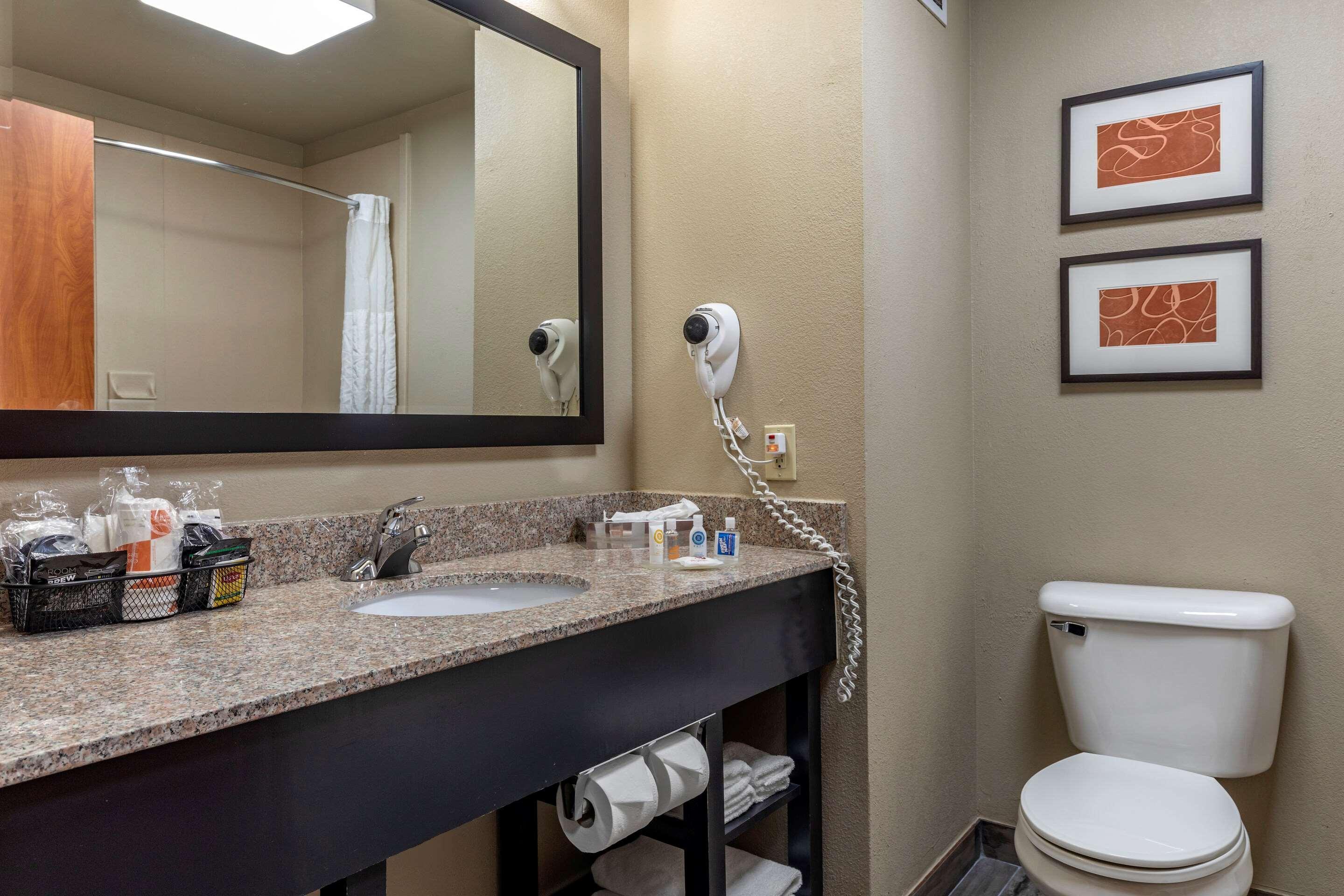 Comfort Inn & Suites Pauls Valley - City Lake Buitenkant foto